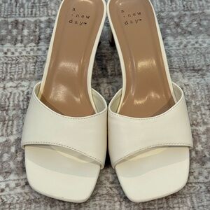A New Day Women's Cream Slide Sandals